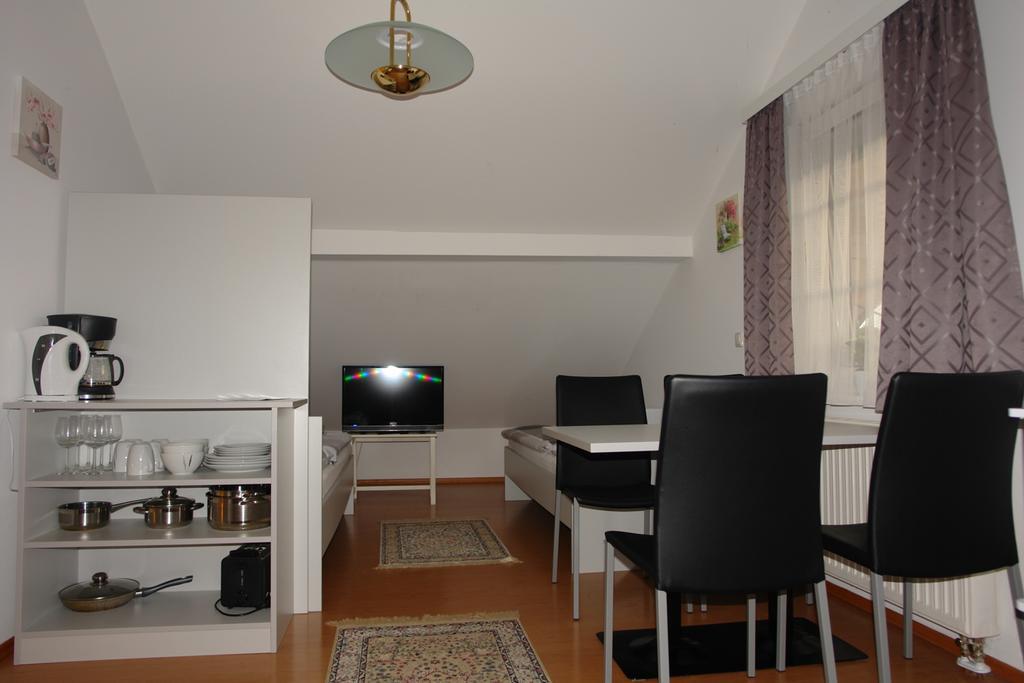 Gaestehaus Daniela Schwanenstadt Extérieur photo
